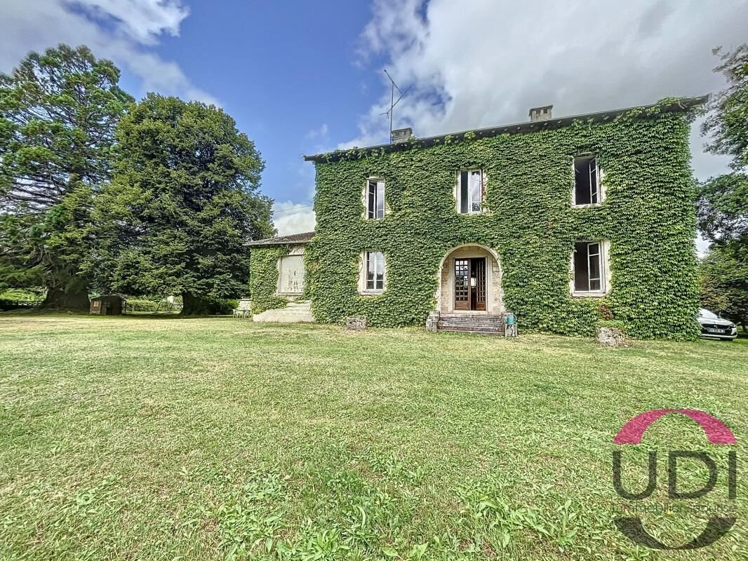 Maison à vendre, 219m², Vidaillat