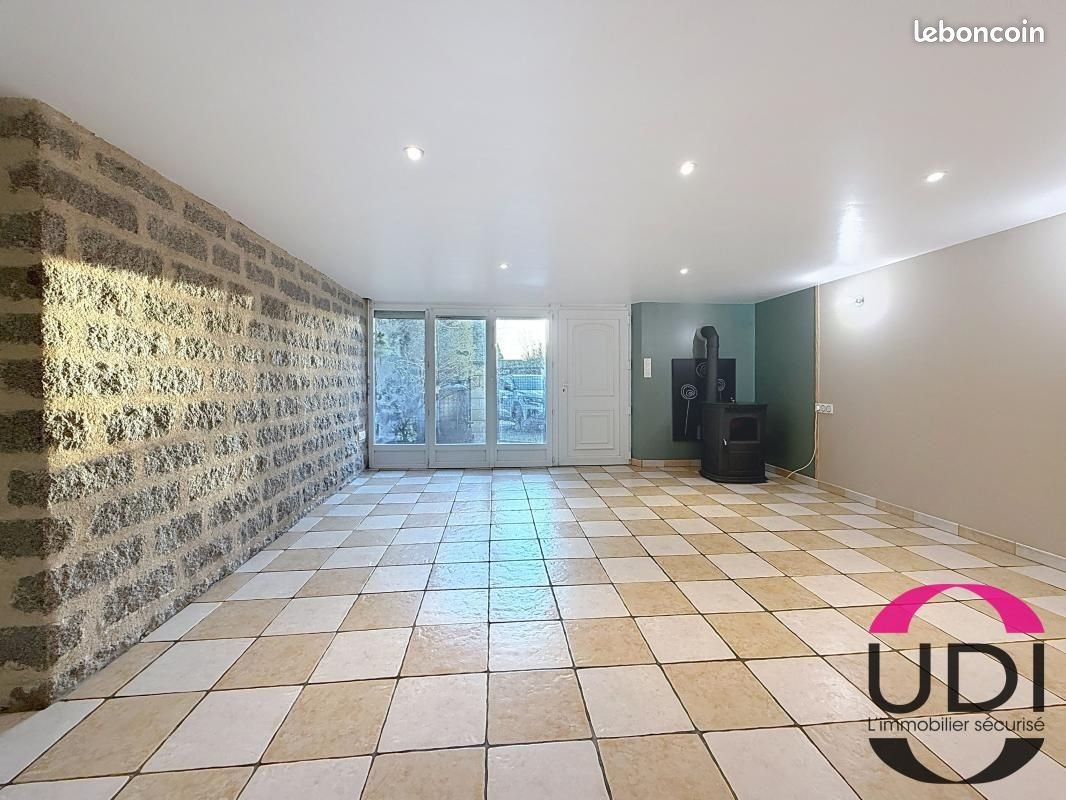 Appartement à louer, 84m², Ahun