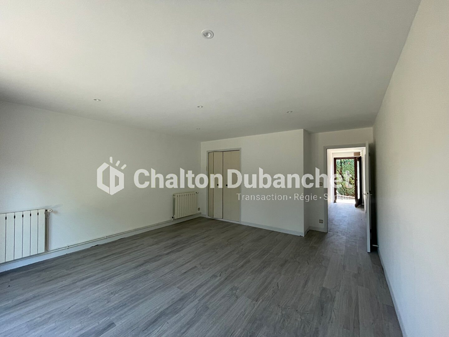 Maison à vendre, 540m², Saint-Just-la-Pendue