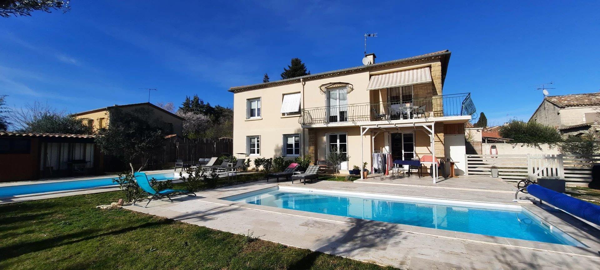 Maison à vendre, 236m², Uzès