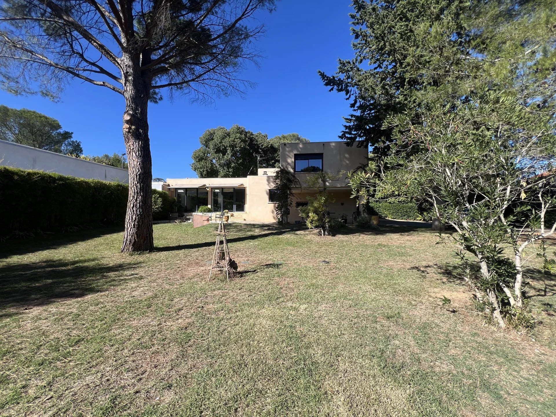 Maison à vendre, 200m², Nîmes