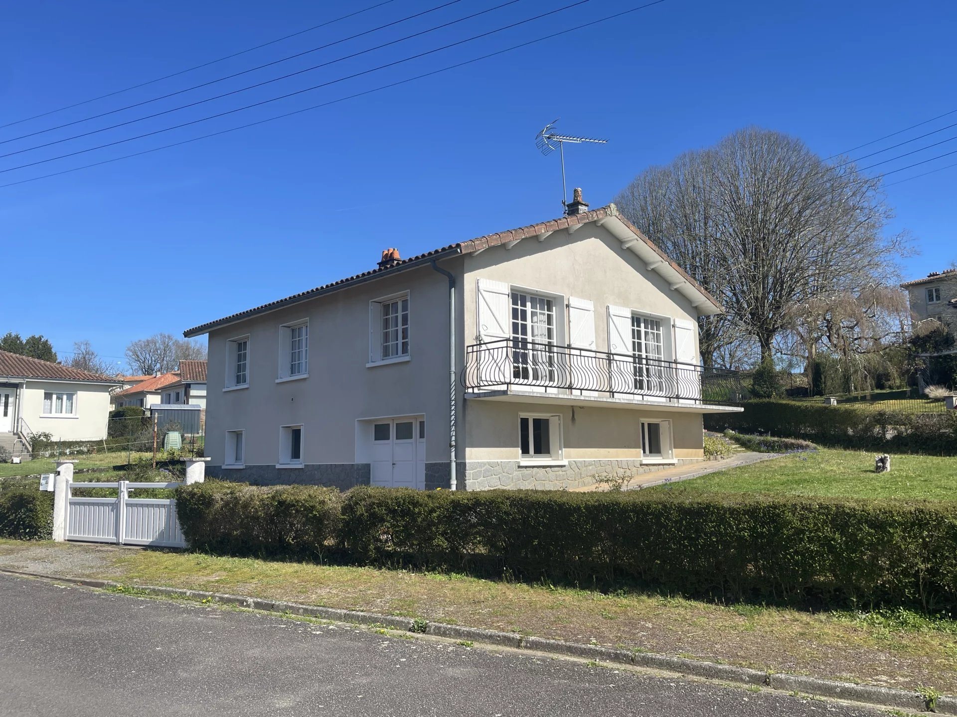 Maison à vendre, 86m², Chabanais