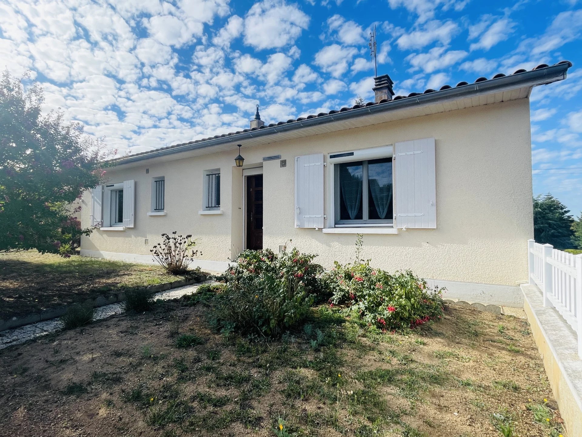 Maison à vendre, 87m², Chabanais