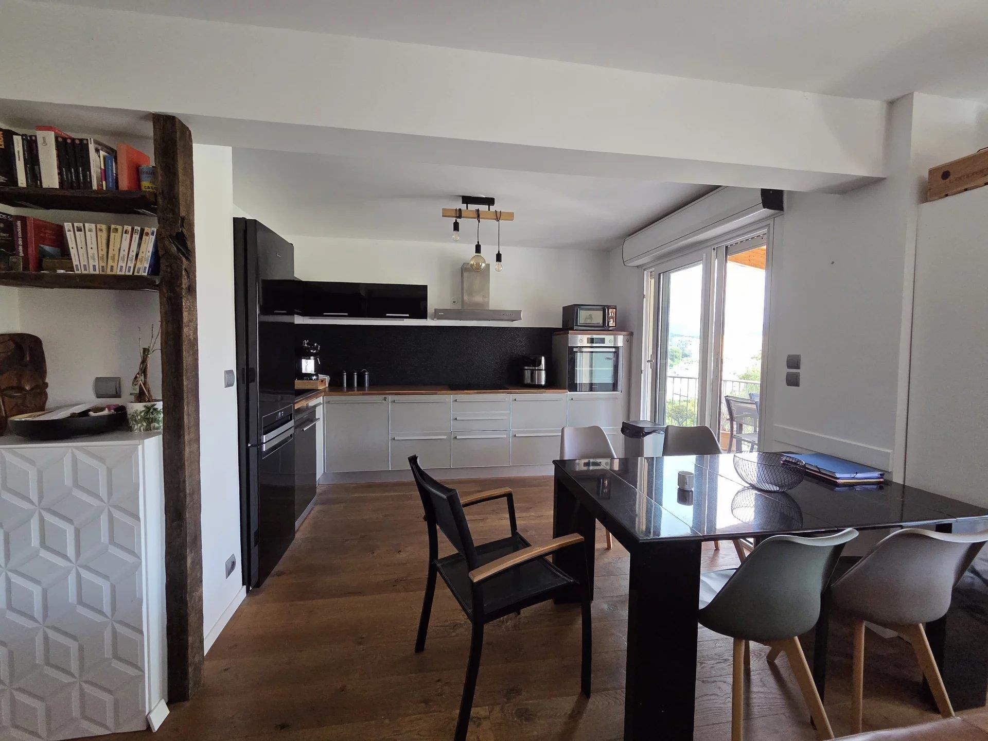 Appartement à vendre, 92m², Ajaccio