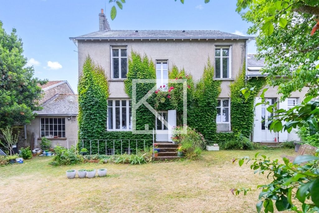 Maison à vendre, 235m², Mortagne-sur-Sèvre