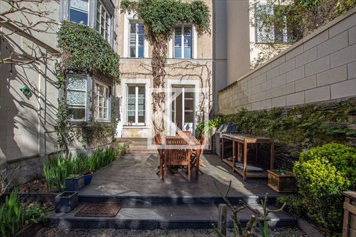 Maison 7 pièces 213 m² · à Angers · 213 m² · 995 000 €