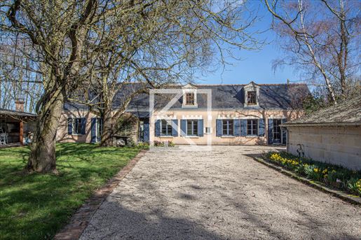 Maison 6 pièces 180 m² · à Le Plessis-Grammoire · 180 m² · 495 000 €