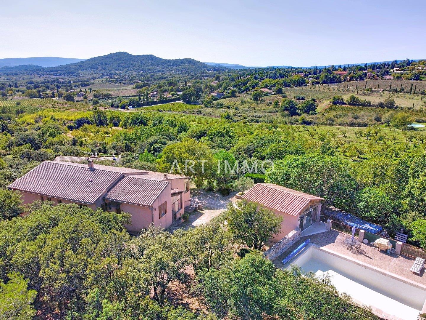 Maison à vendre, 177m², Saint-Saturnin-lès-Apt