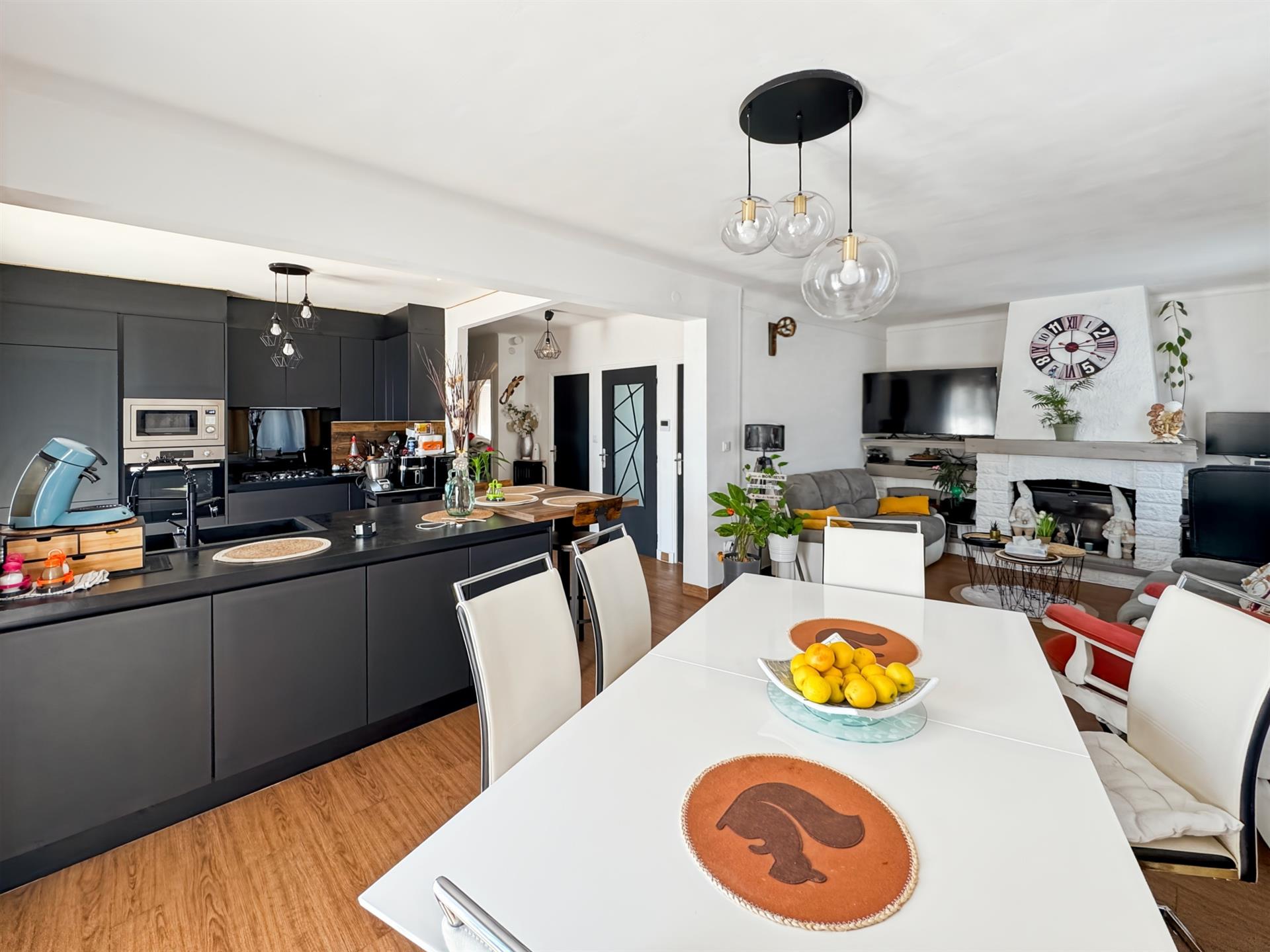 Maison à vendre, 130m², Bédarrides