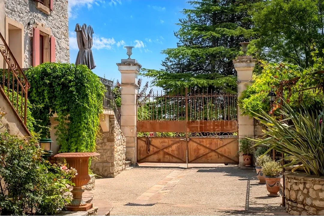 Maison à vendre, 660m², Saint-Jean-de-Serres