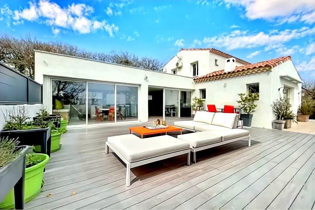 Maison à vendre, 314m², Rochefort-du-Gard