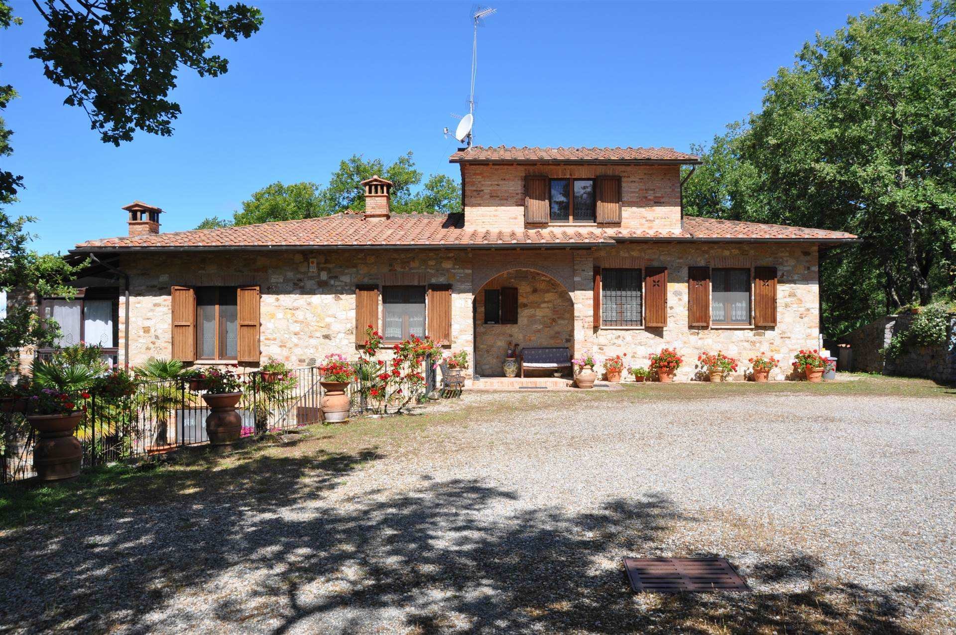 Radda in Chianti (Siena) photo 2
