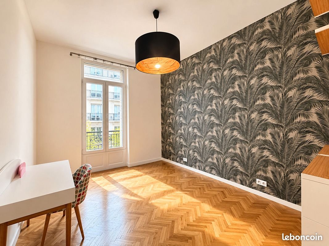 Appartement à louer, 102m², Marseille 8ème