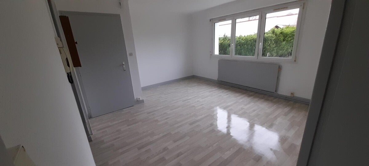 Appartement à louer, 55m², Mirecourt
