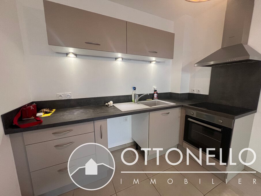 Appartement à louer, 42m², Puget-sur-Argens