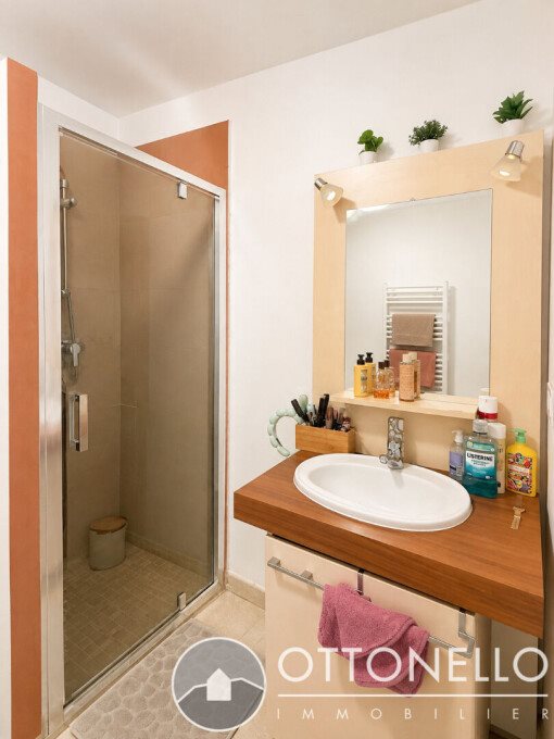 Appartement à louer, 32m², Roquebrune-sur-Argens