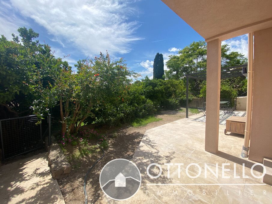 Maison à louer, 81m², Roquebrune-sur-Argens
