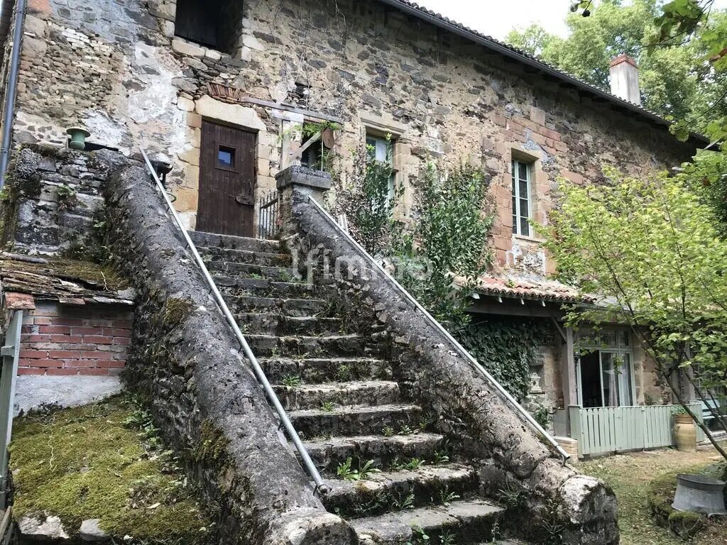 Maison à vendre, 210m², Pierre-Buffière
