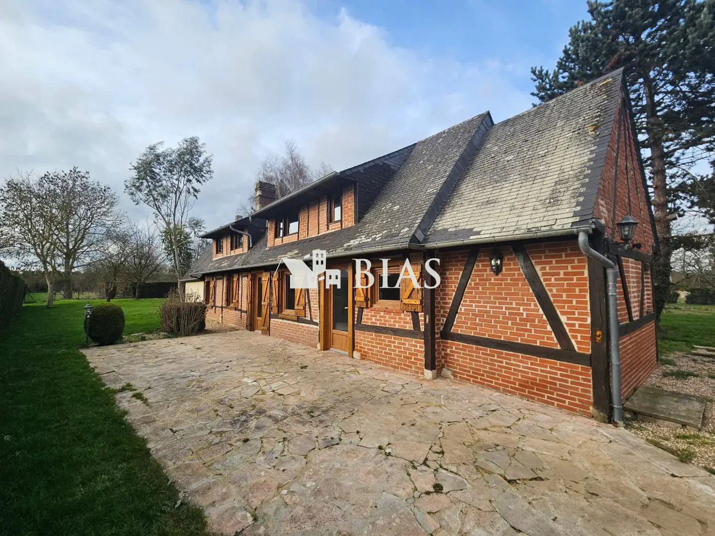 Maison à vendre, 94m², Sainte-Colombe-la-Commanderie