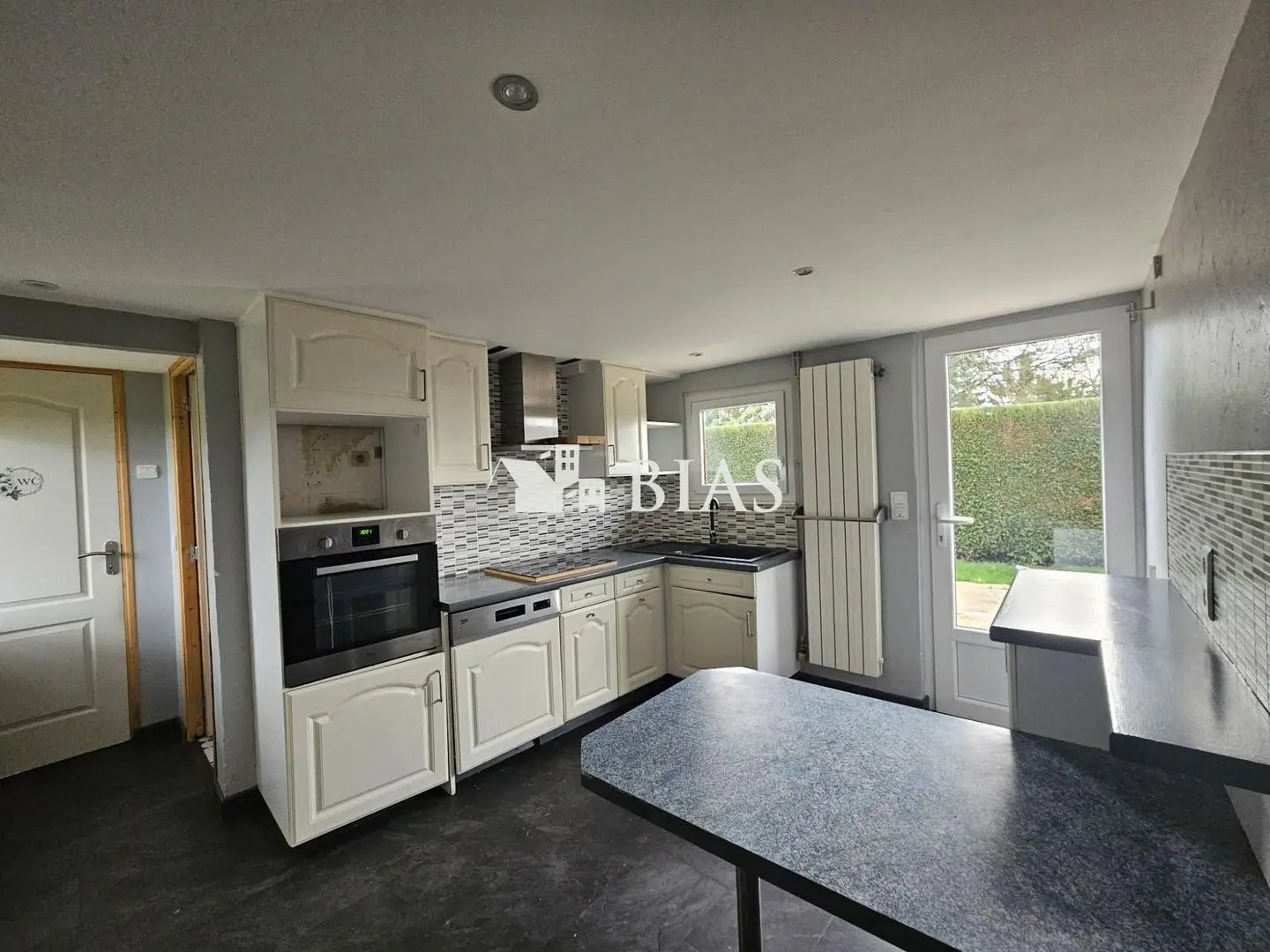 Maison à vendre, 94m², Sainte-Colombe-la-Commanderie