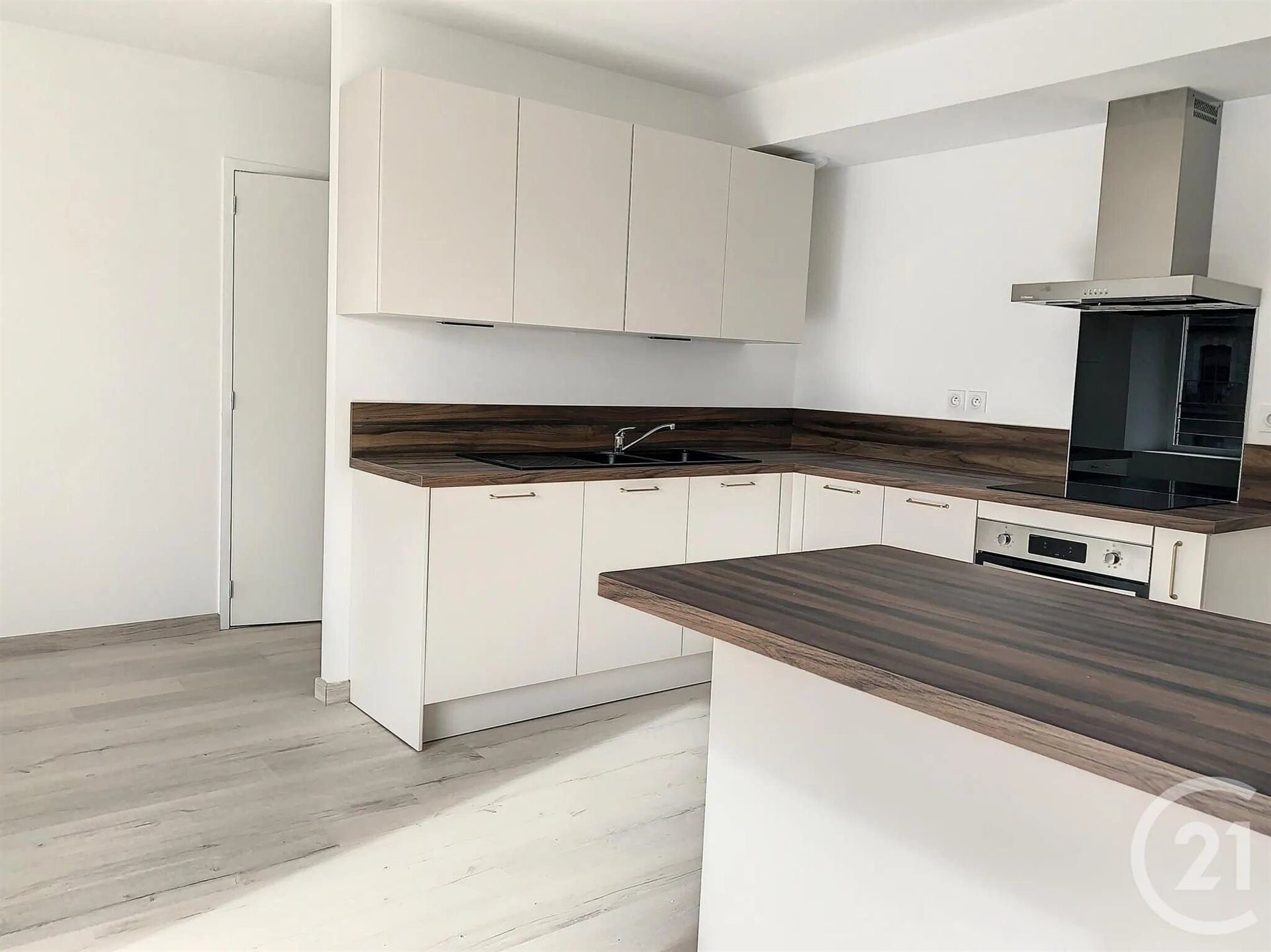 Appartement à louer, 91m², Dinan