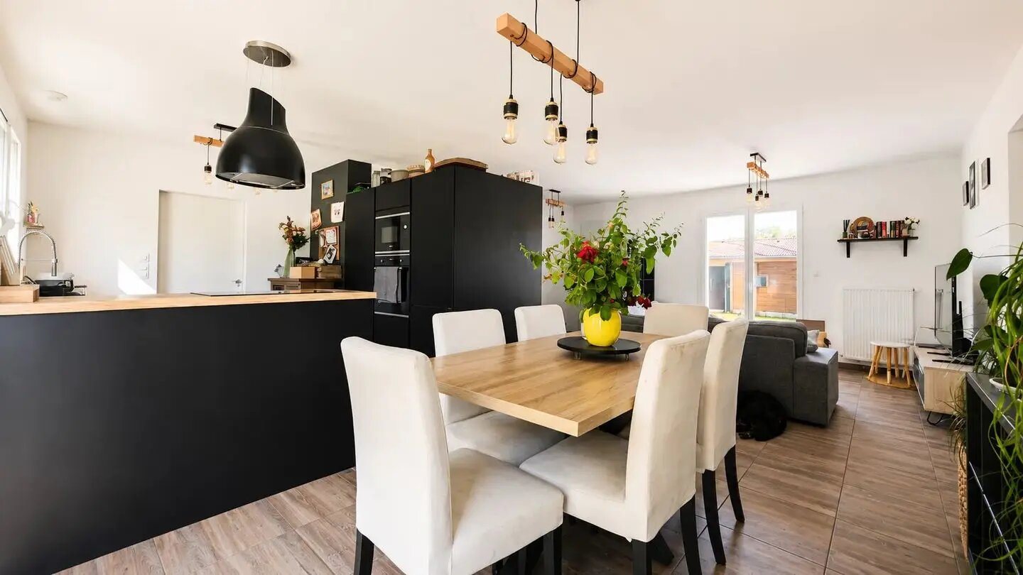 Maison à vendre, 104m², Etroussat