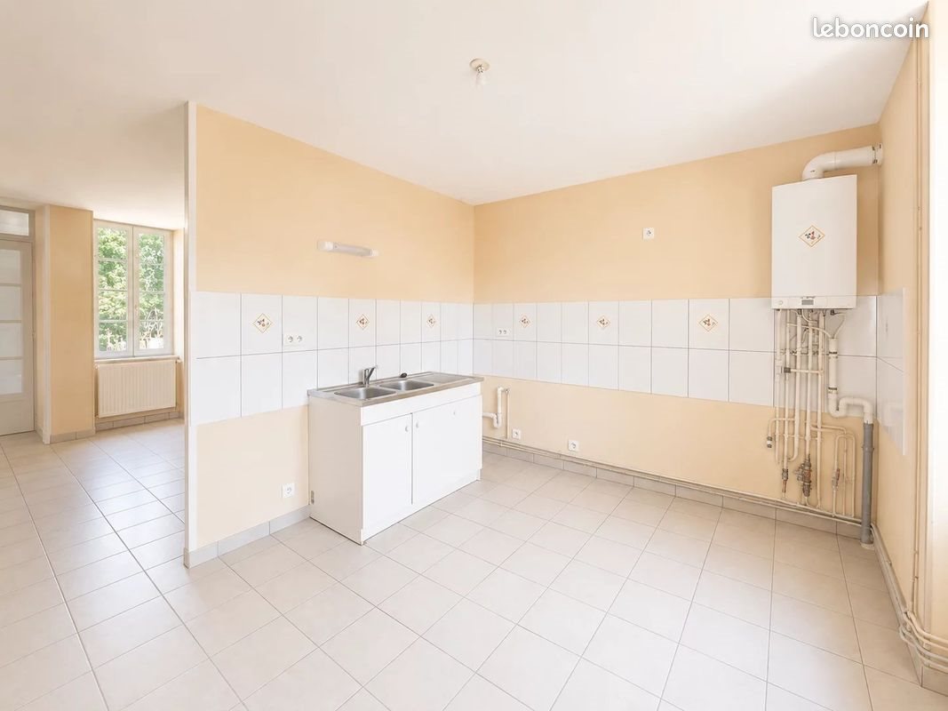 Maison à vendre, 185m², Voussac
