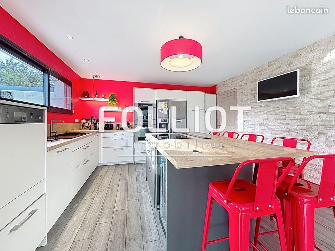 Maison à vendre, 144m², Moyon