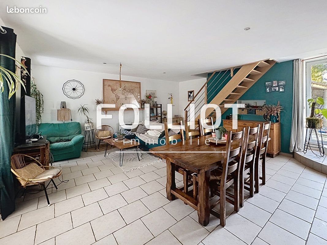 Maison à vendre, 147m², Gavray