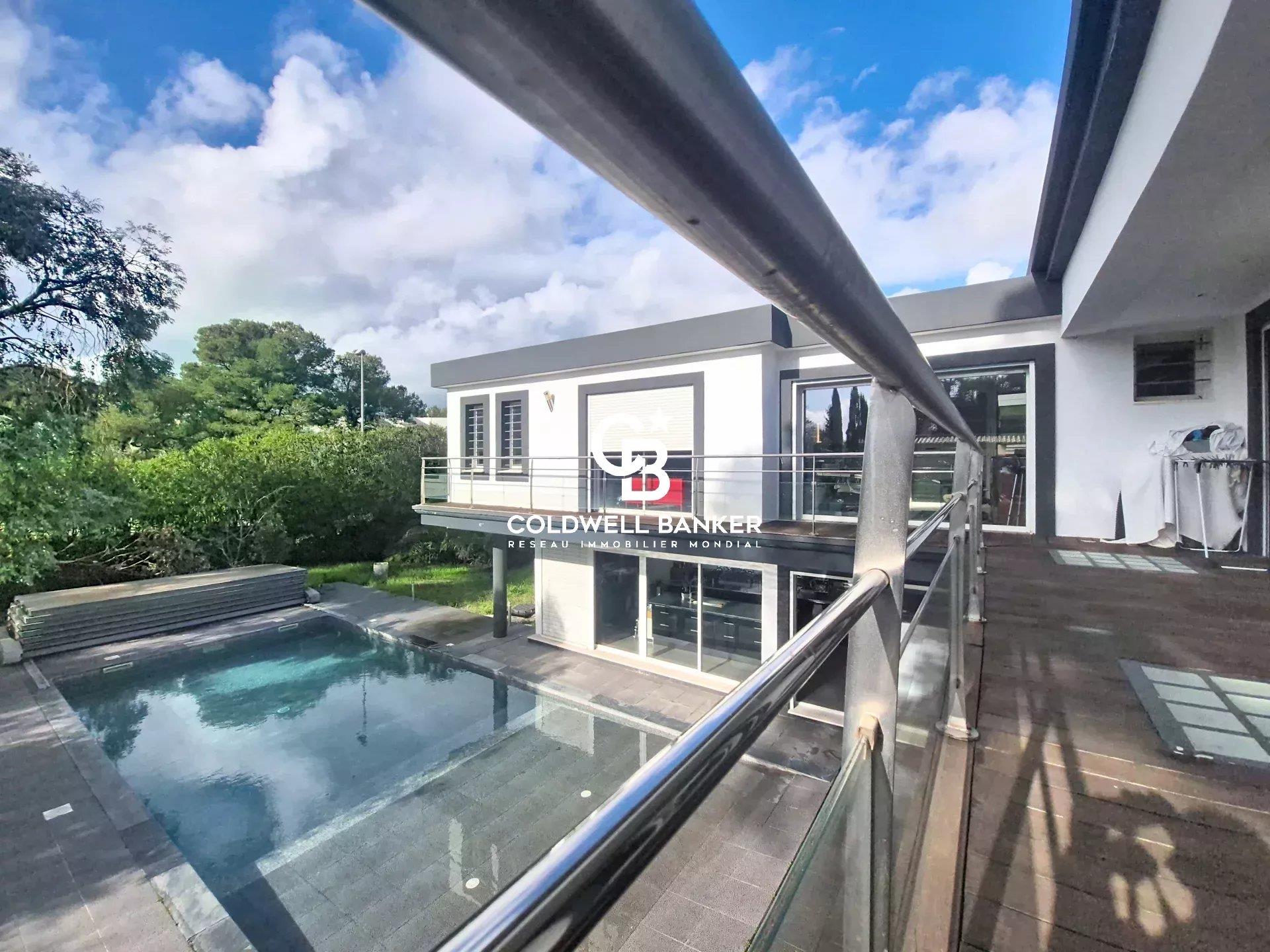 Maison à vendre, 280m², Saint-Raphaël