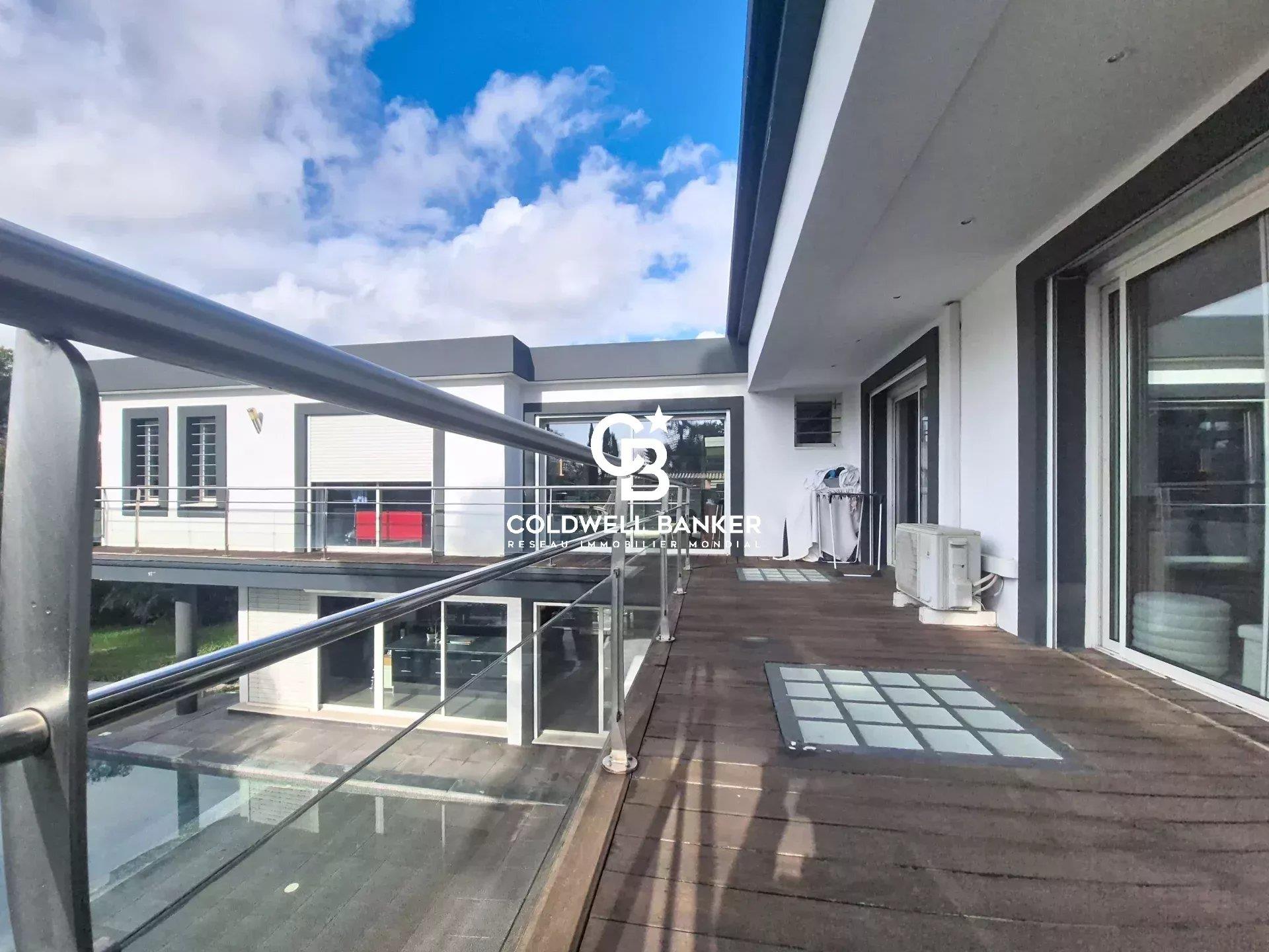 Maison à vendre, 280m², Saint-Raphaël