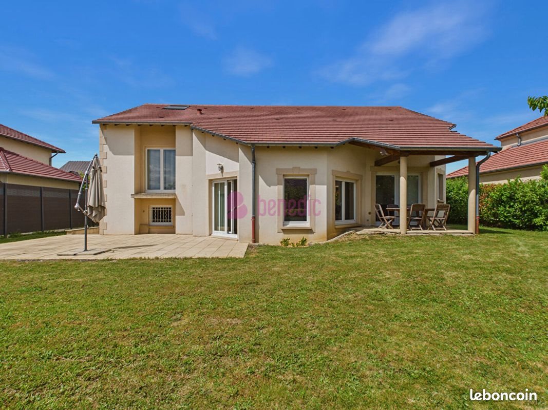 Maison à vendre, 195m², Bertrange