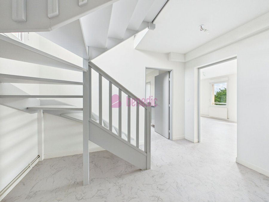 Appartement à vendre, 105m², Saint-Privat-la-Montagne