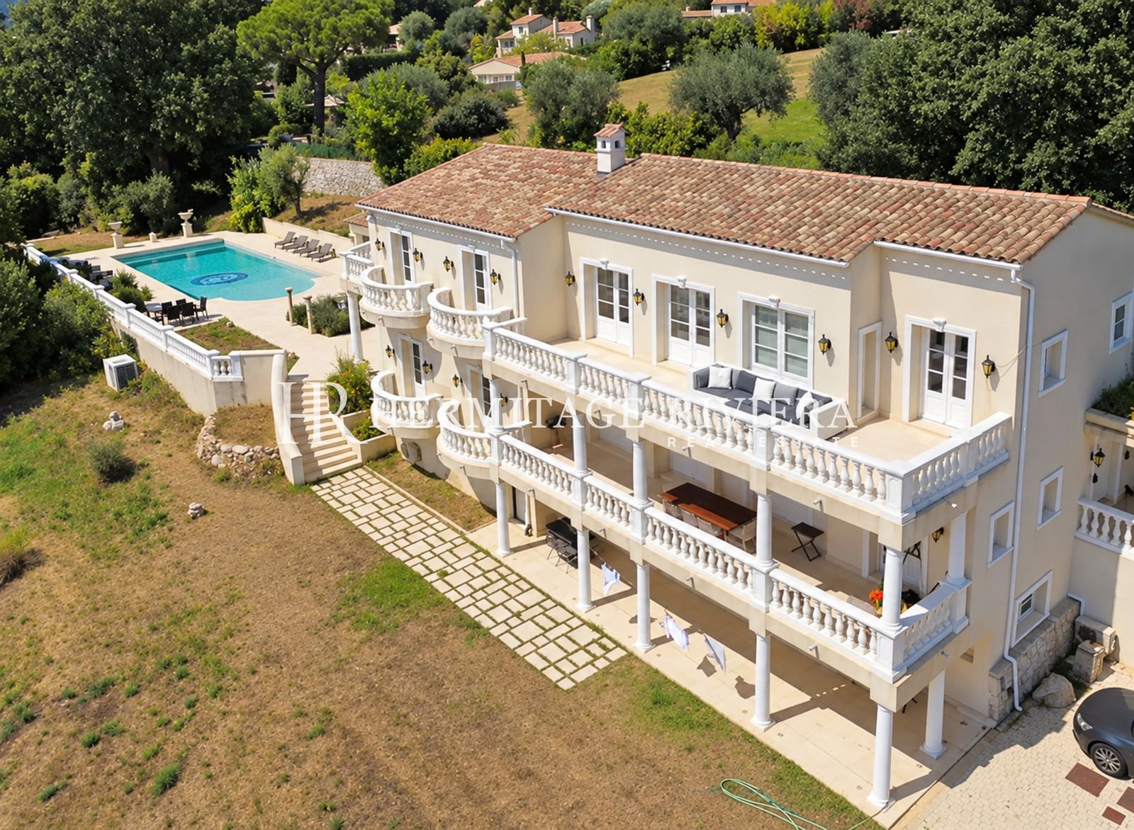 Maison à louer, 400m², Tourrettes-sur-Loup