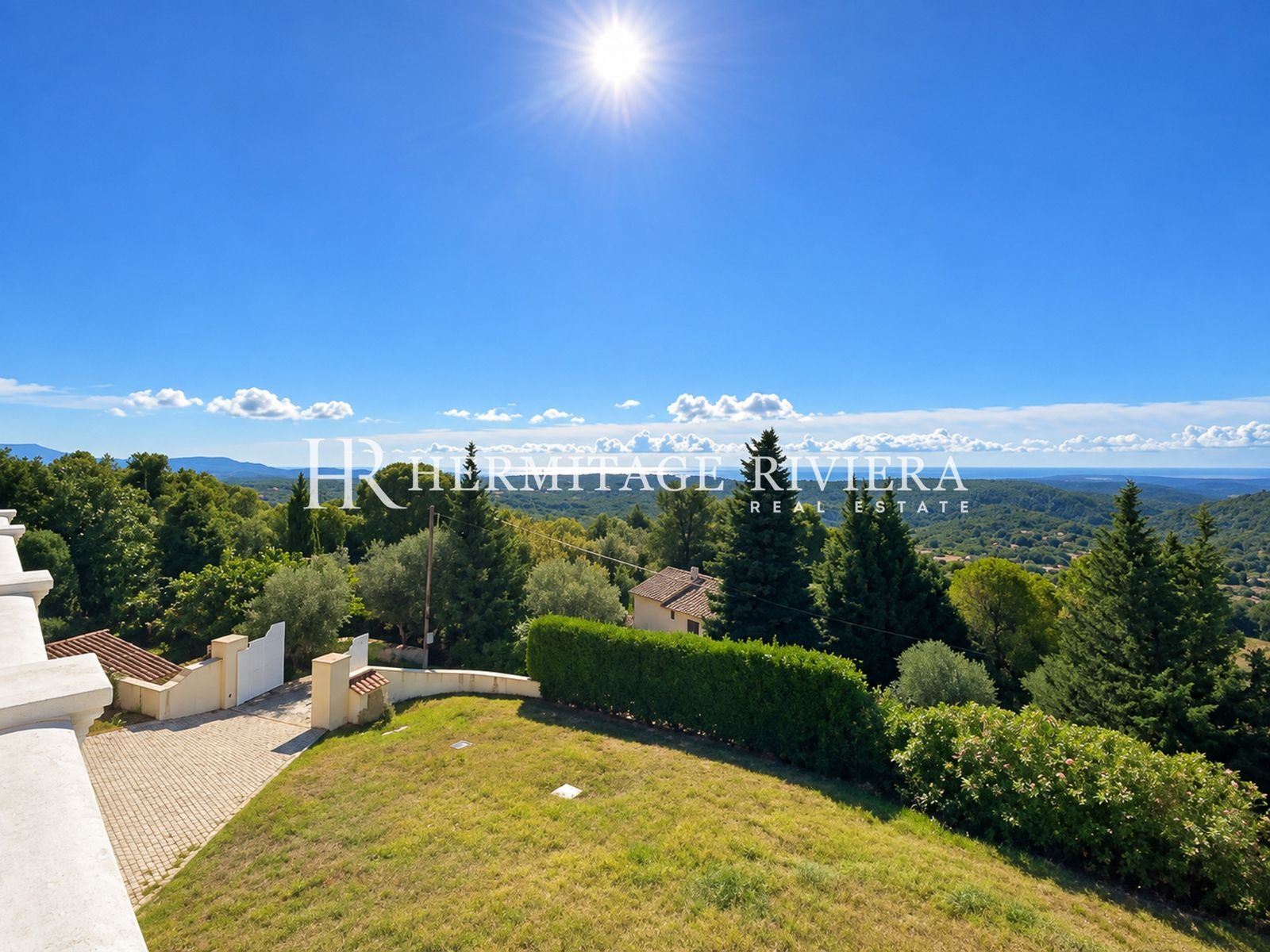 Maison à louer, 400m², Tourrettes-sur-Loup