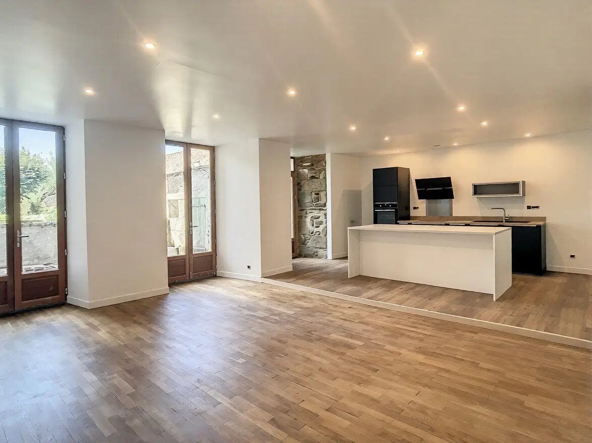 Maison à vendre, 266m², Pierre-Buffière