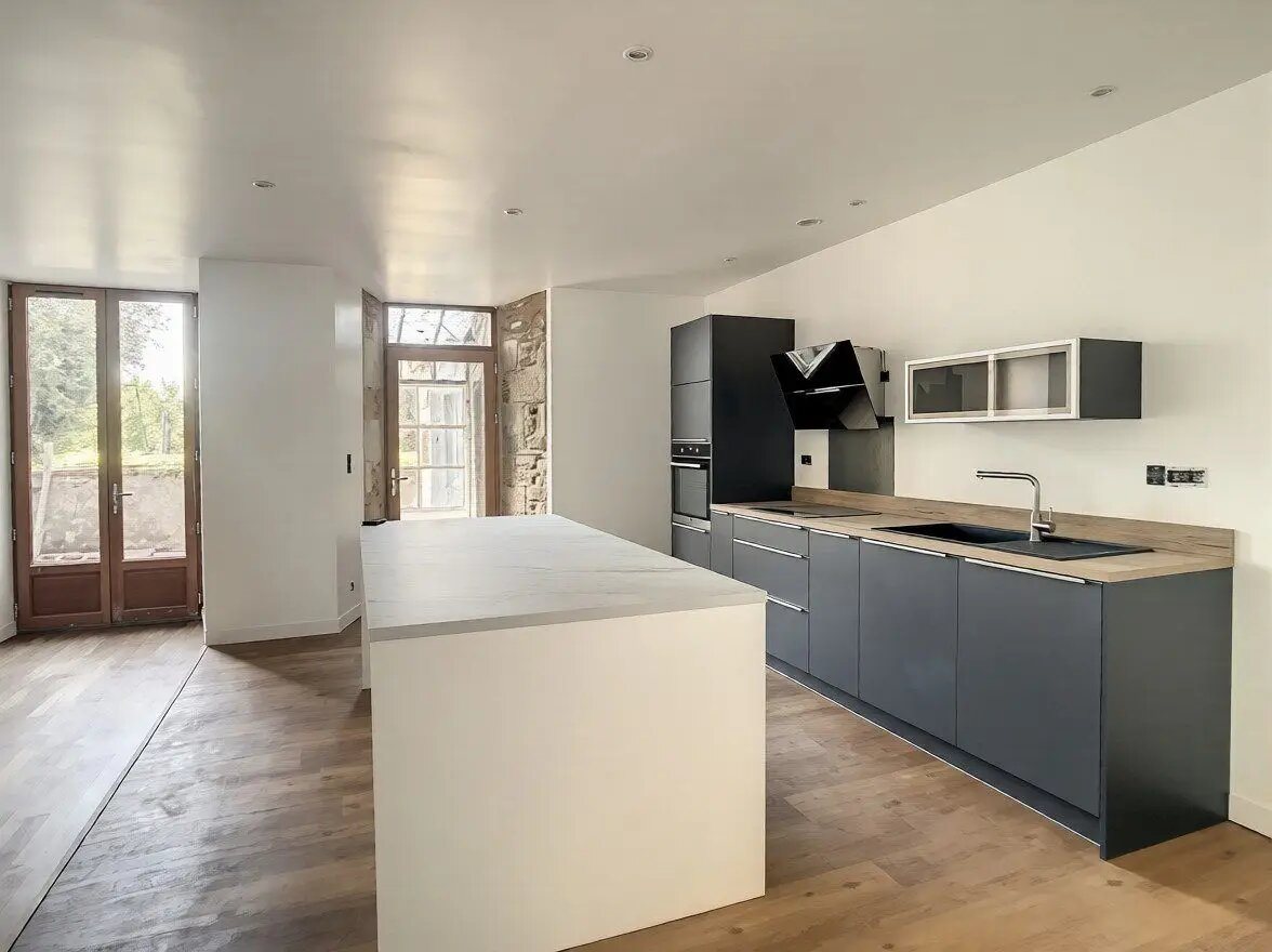 Maison à vendre, 266m², Pierre-Buffière