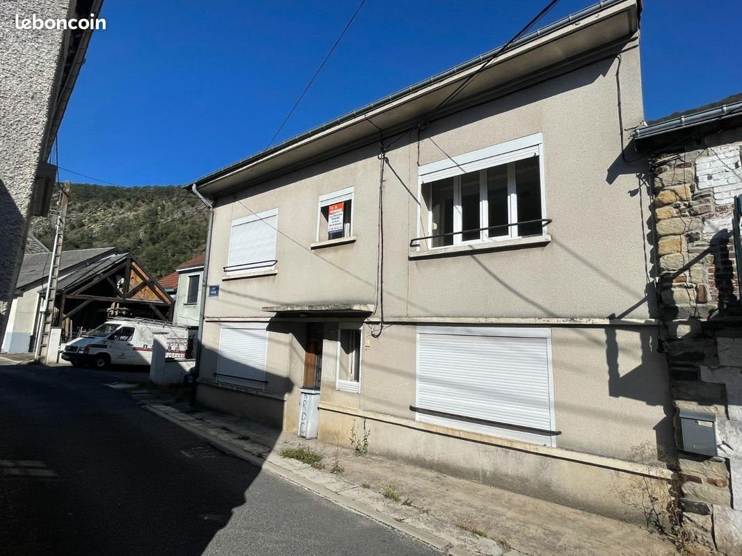 Maison à vendre, 255m², Laifour