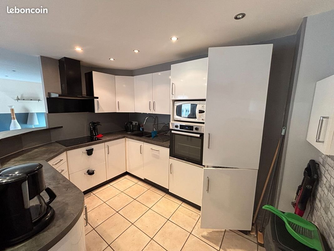 Appartement à louer, 98m², Cluses