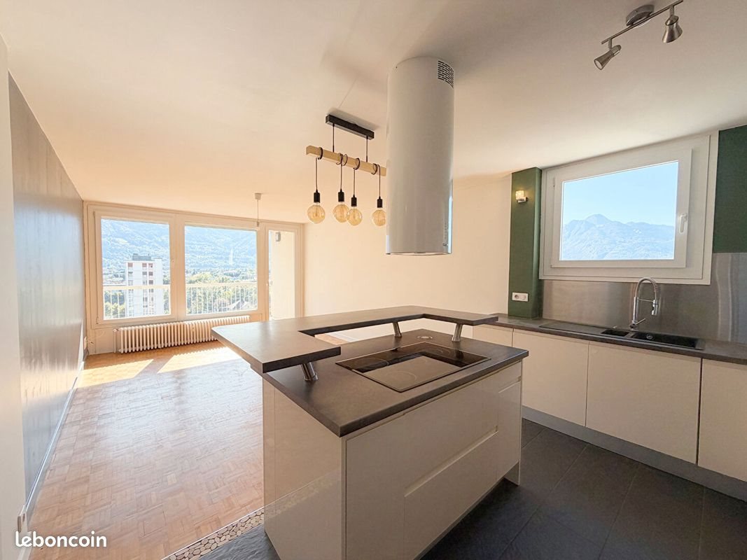 Appartement à vendre, 82m², Cluses