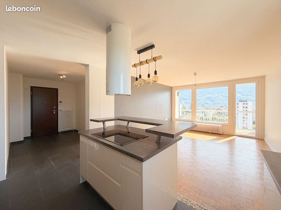 Appartement à vendre, 82m², Cluses