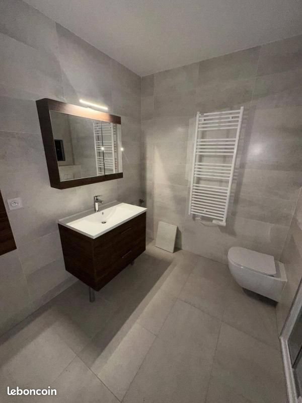 Appartement à louer, 47m², Issy-les-Moulineaux