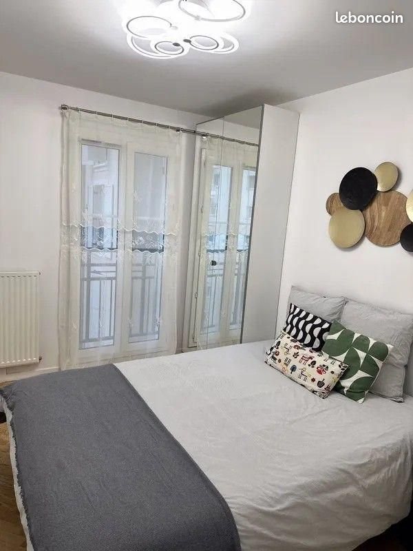Appartement à louer, 45m², Courbevoie