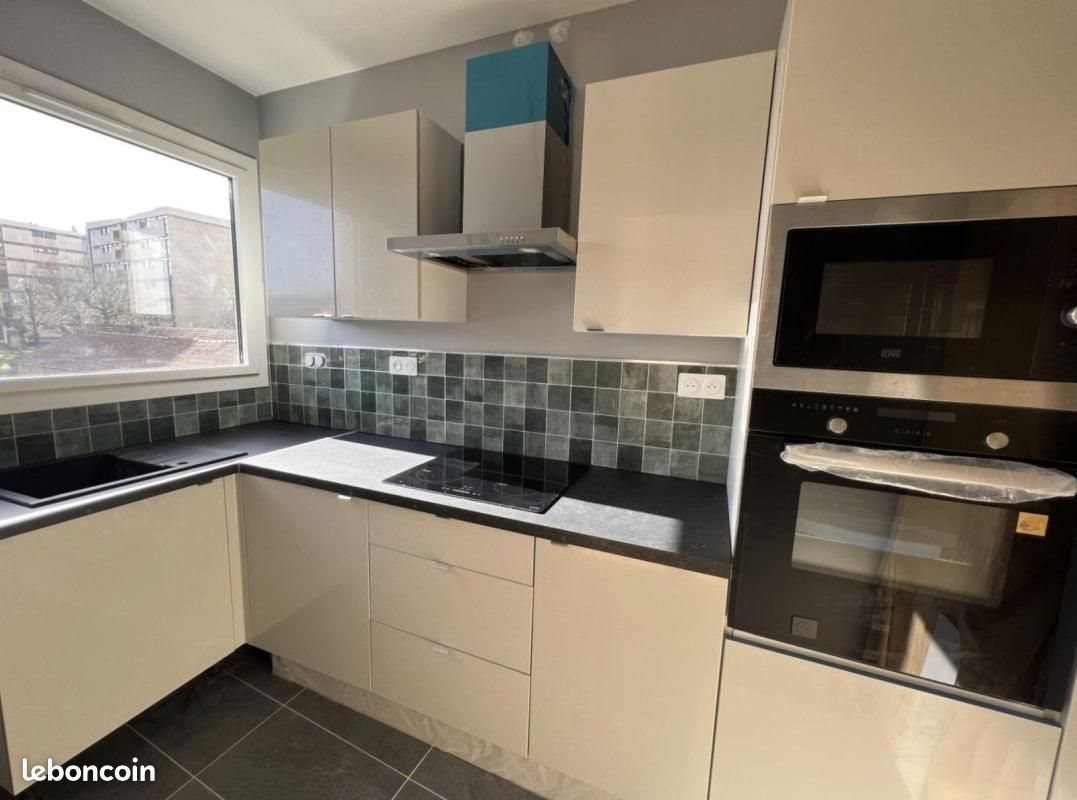 Appartement à louer, 35m², Puteaux