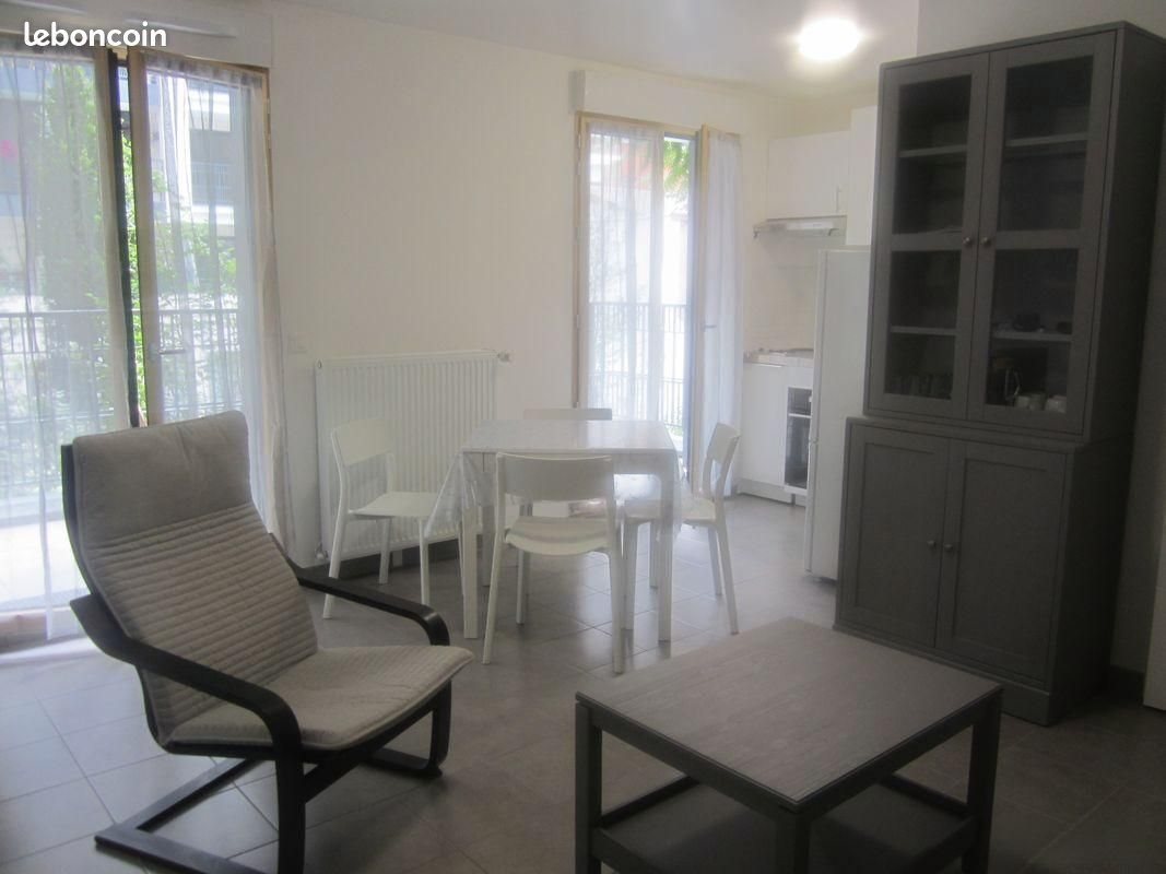 Appartement à louer, 26m², Clichy