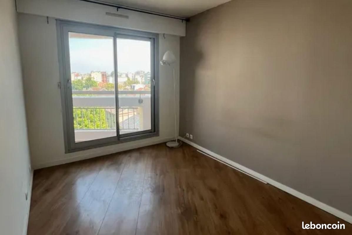 Appartement à louer, 46m², Courbevoie