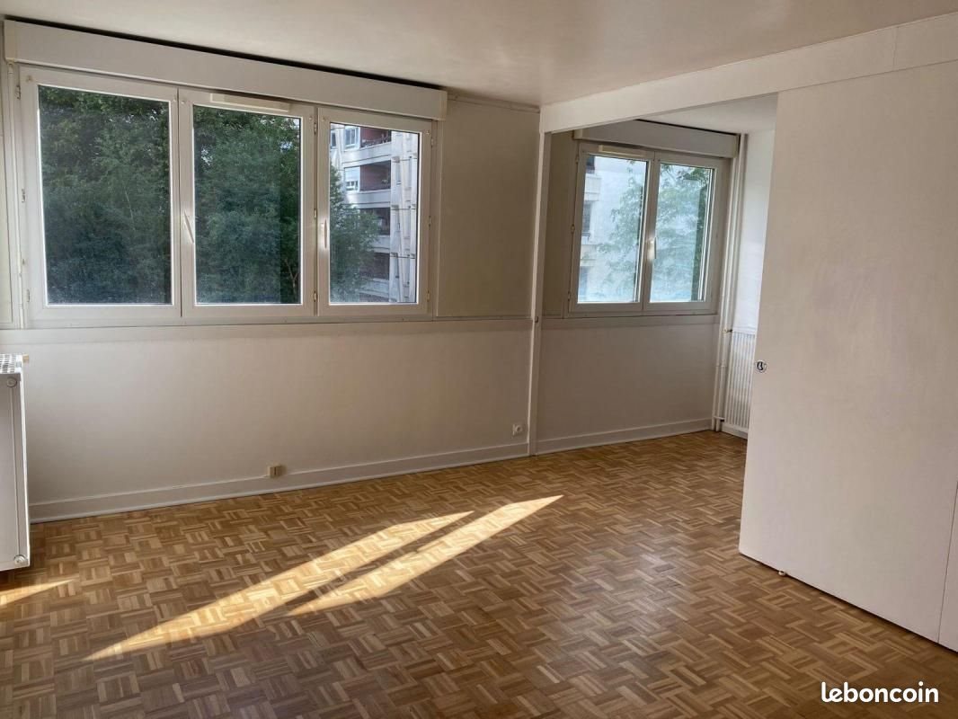 Appartement à louer, 64m², Courbevoie