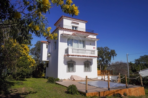 Advert pic 0