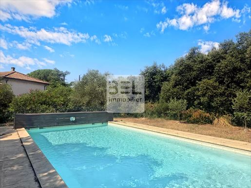 Maison 6 pièces 146 m² · à Vénéjan · 146 m² · 350 000 €
