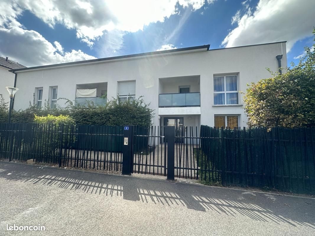 Appartement à louer, 46m², Egly